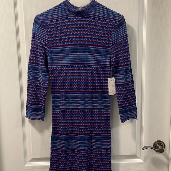 Dress by Free People. Size M. ๐๐๐ Lightweight sweater dress. NWT. - Picture 7 of 13